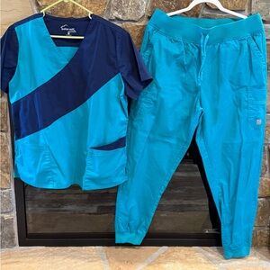 UA buttersoft scrubs, navy & teal